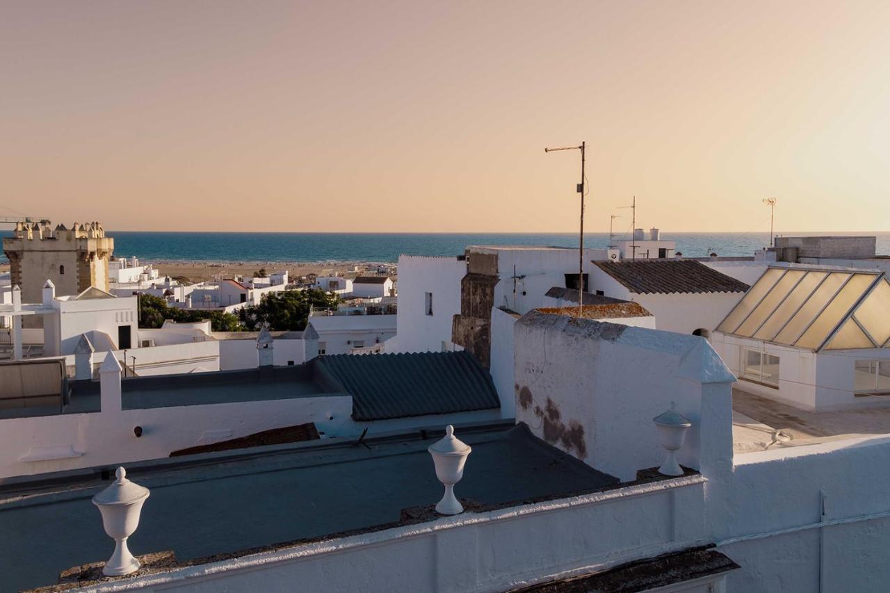 Dona Lola Rooms Conil De La Frontera Exterior photo