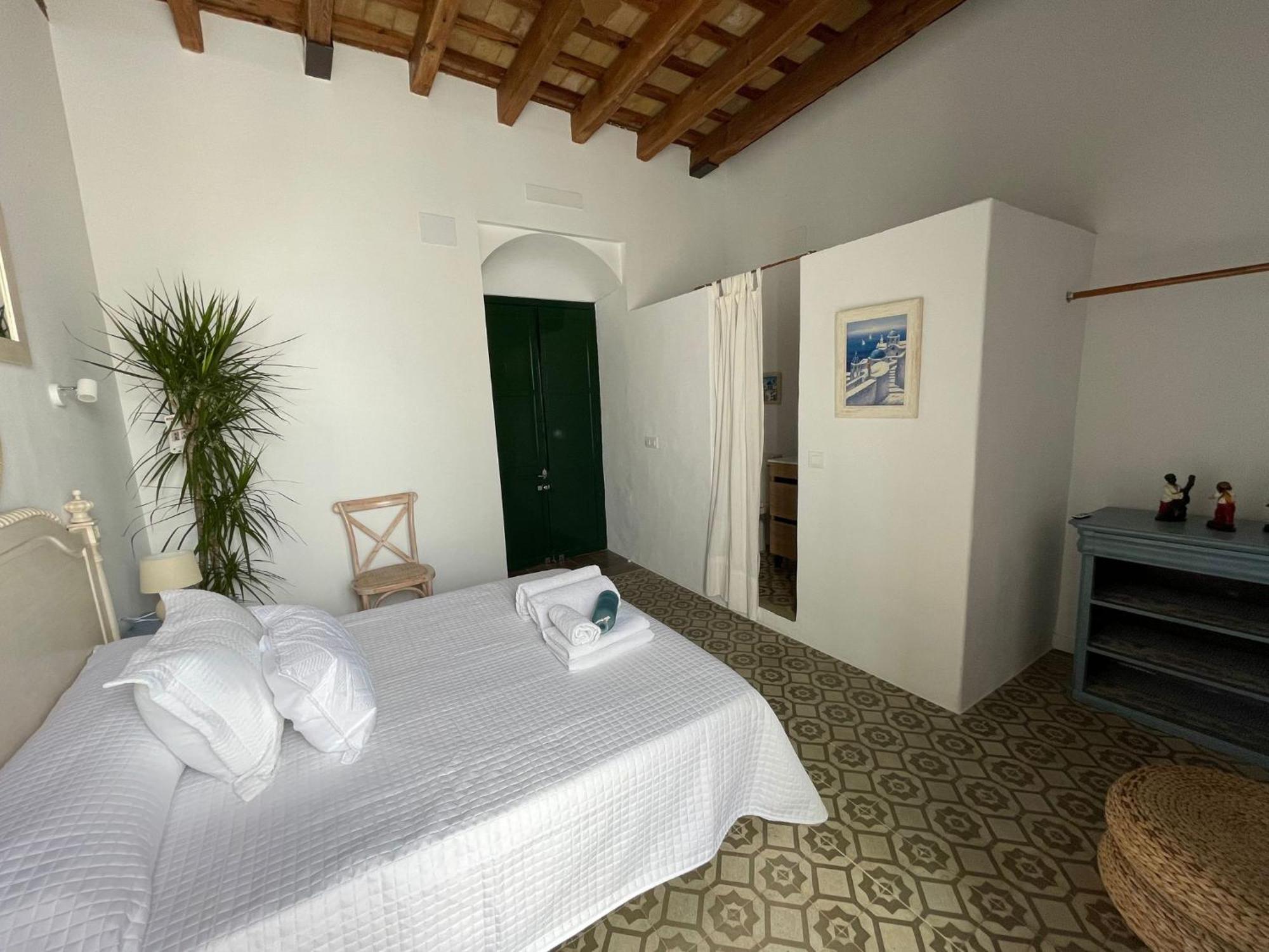 Dona Lola Rooms Conil De La Frontera Exterior photo